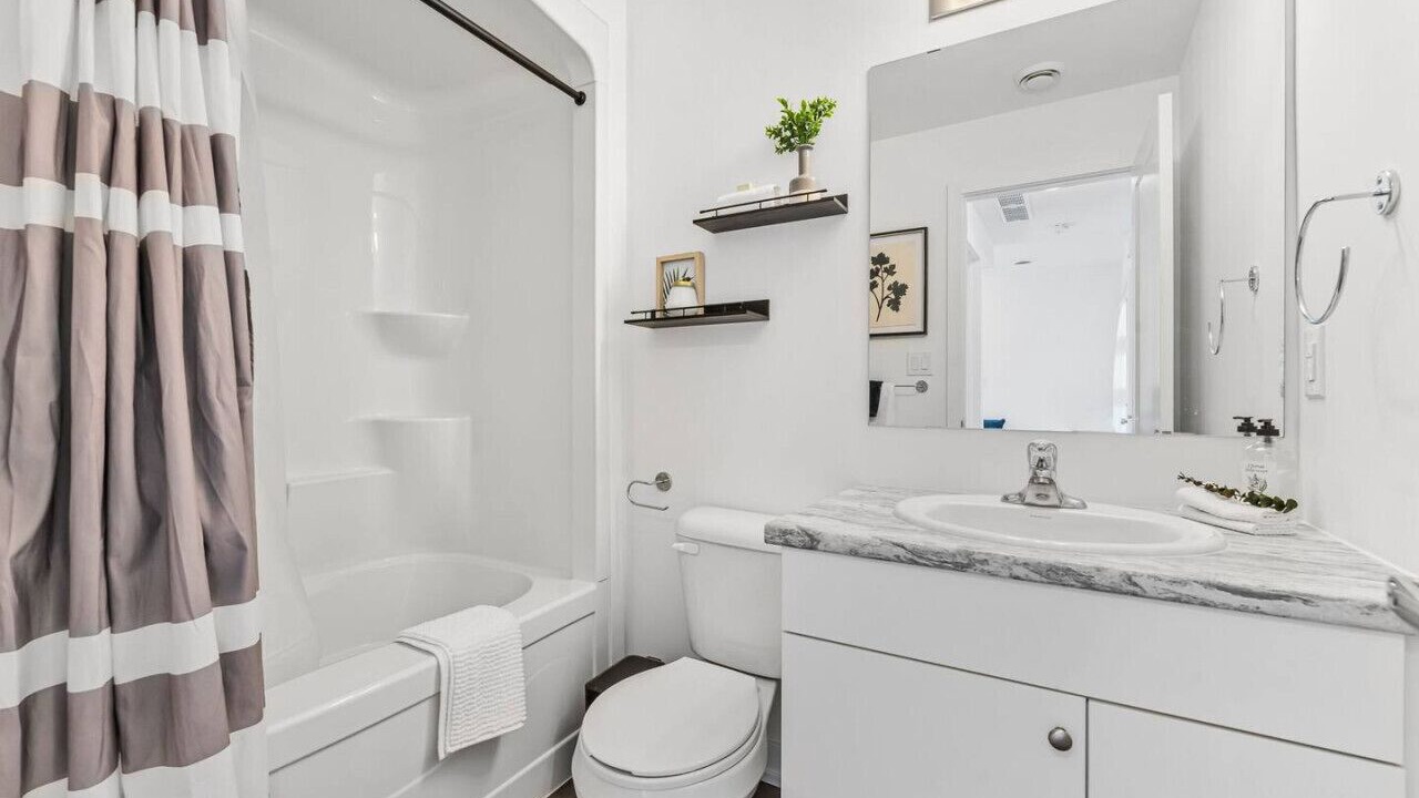 Photo of Bathroom in Niagara Falls