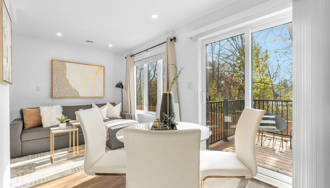 Photo of Livingroom in Niagara Falls