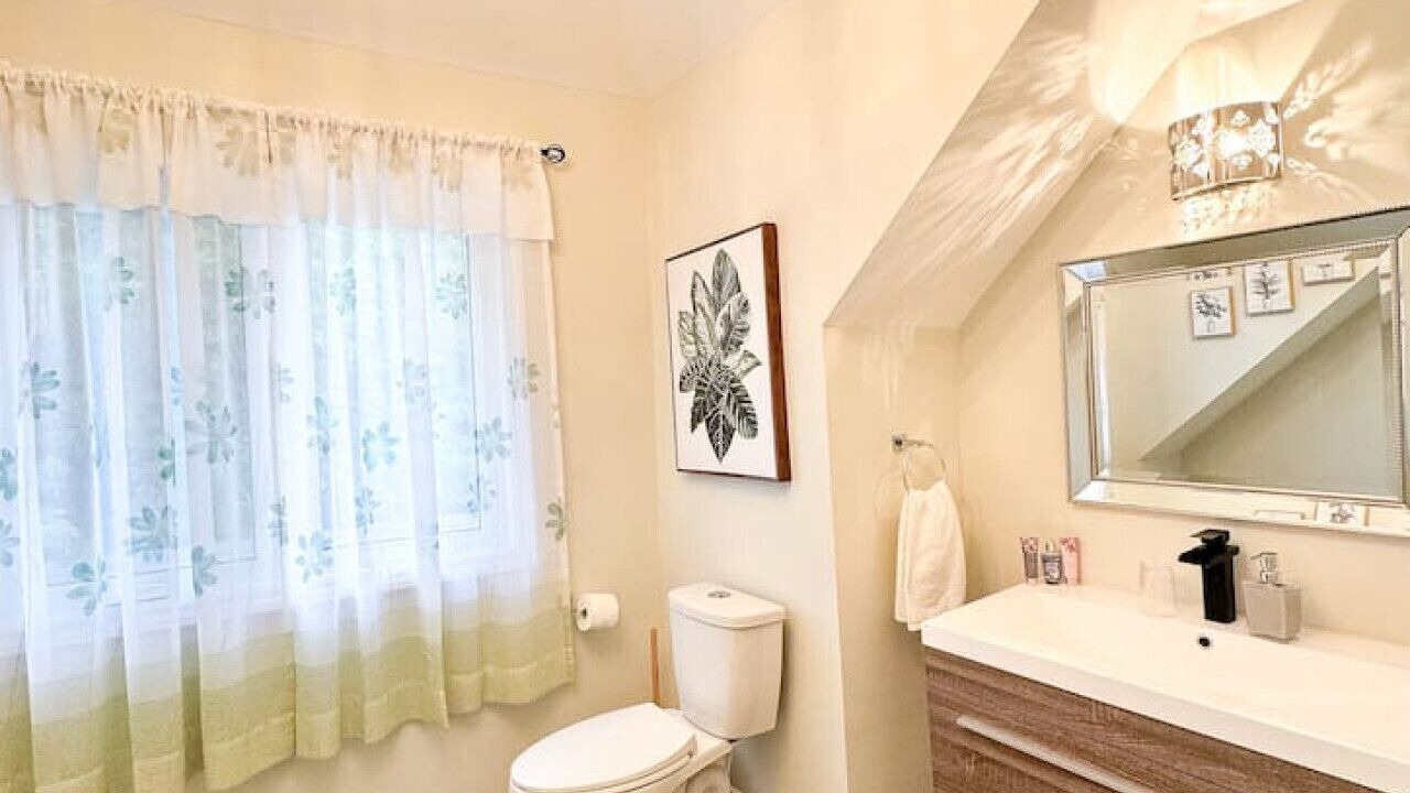 Photo of Bathroom in Niagara Falls