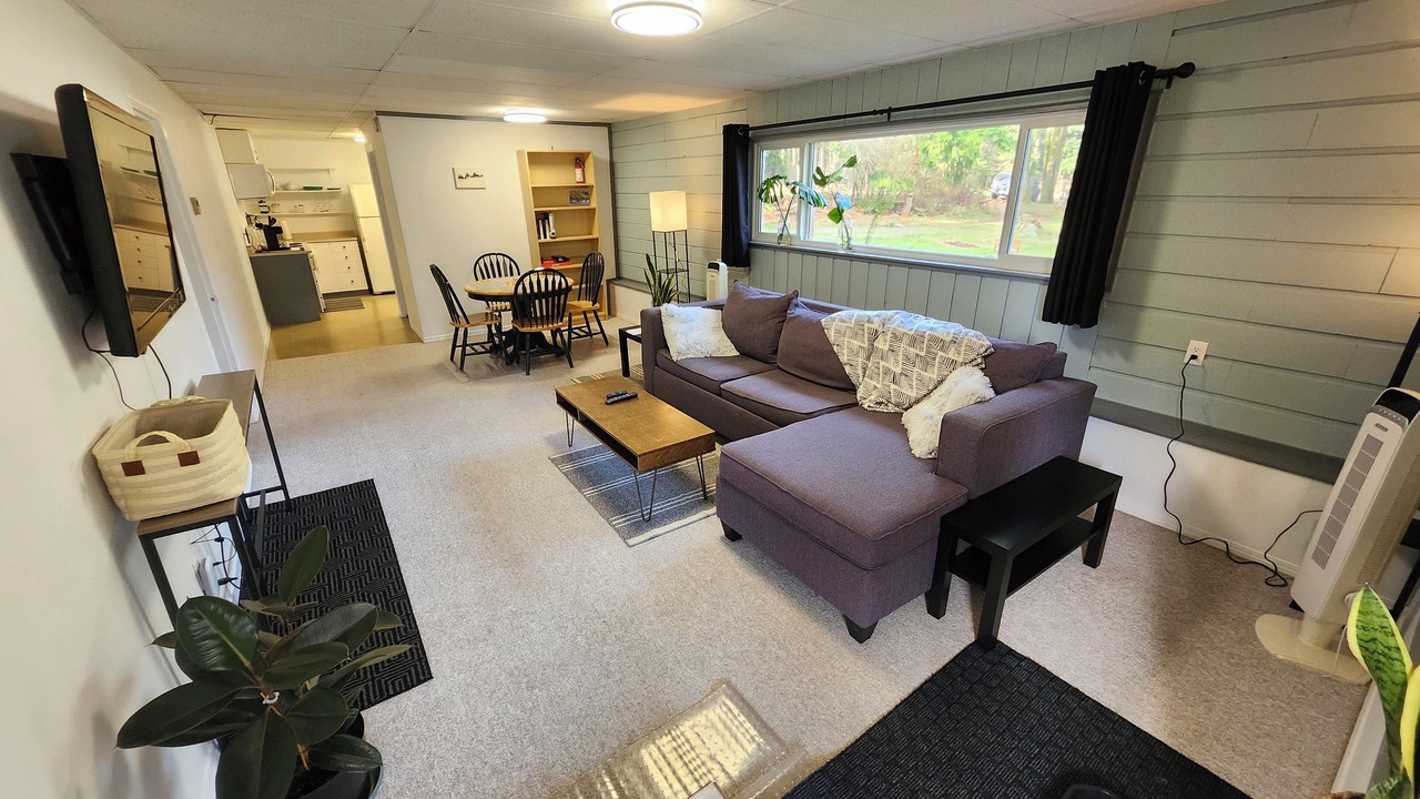 Photo of Livingroom in Comox