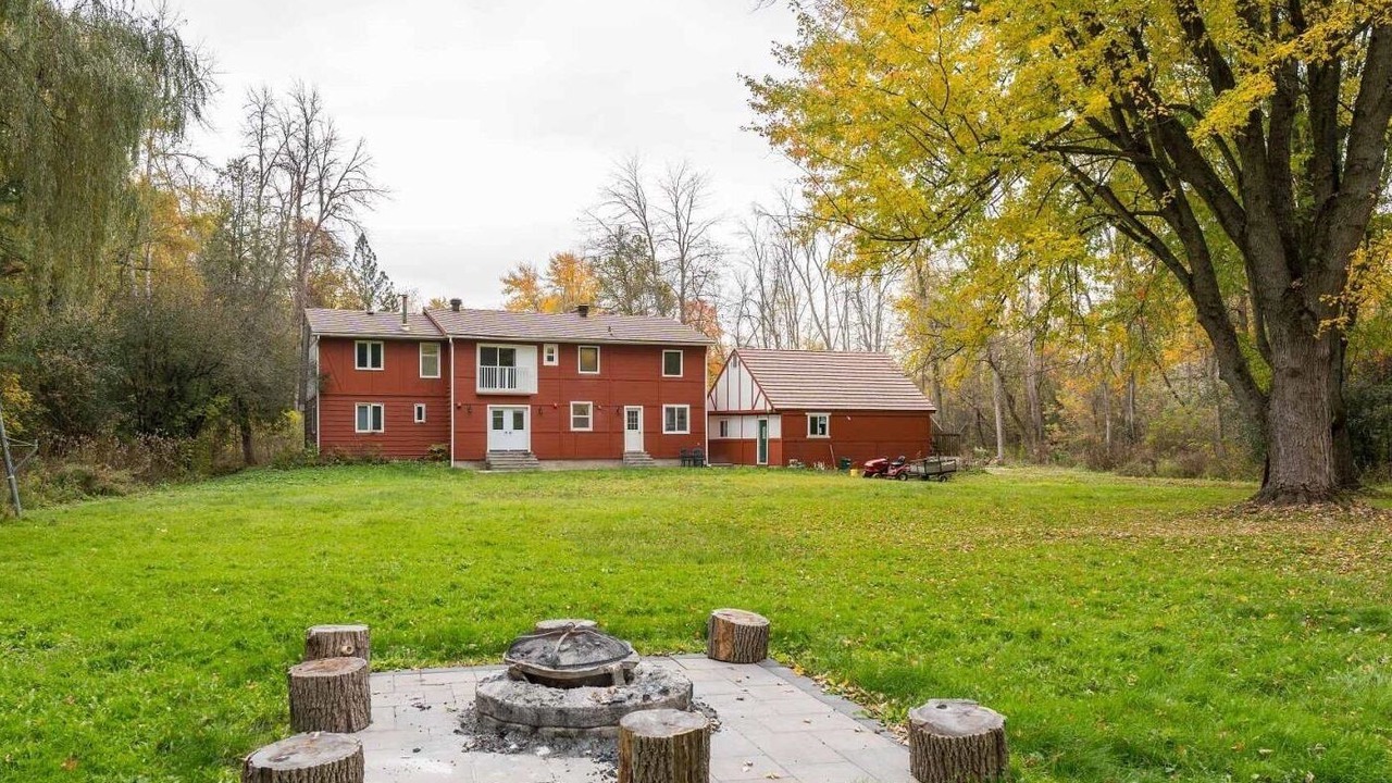 Photo of Outdoor in Beeton