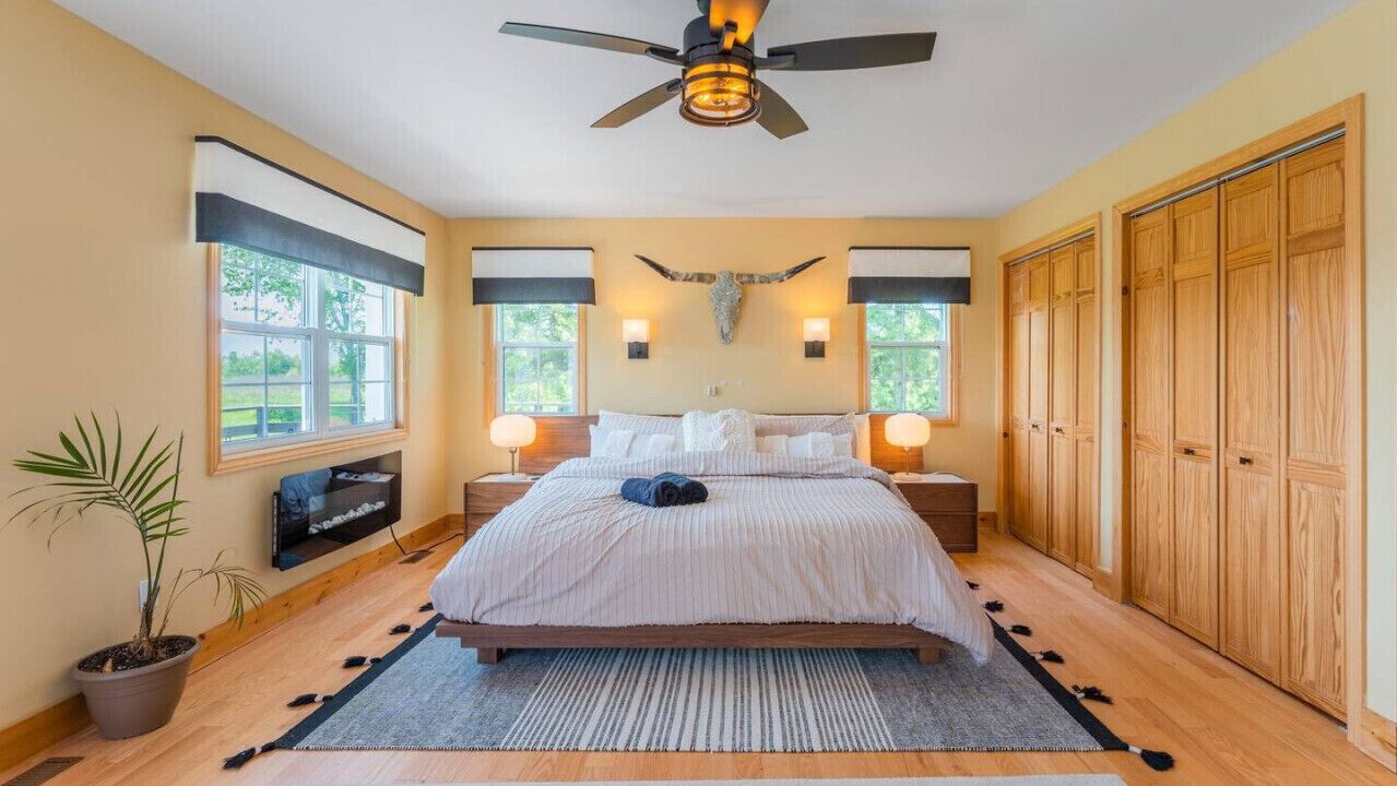 Photo of Bedroom in Belleville
