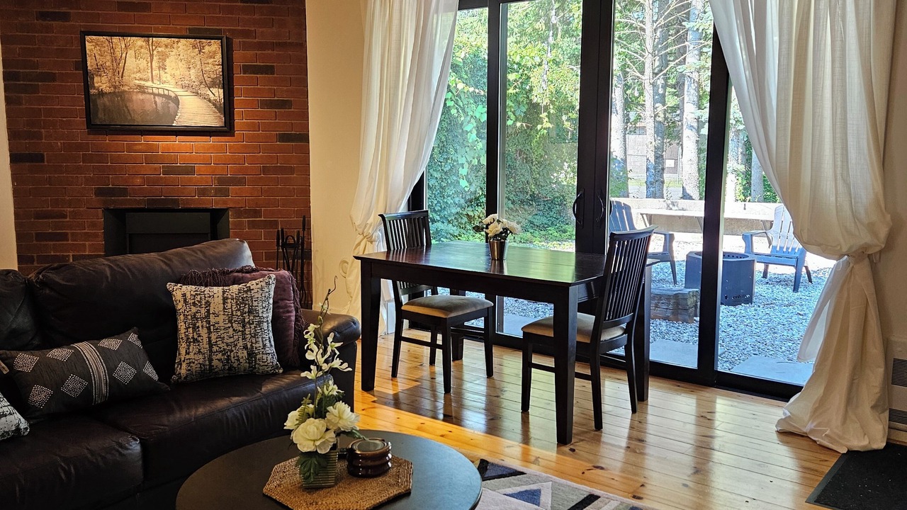 Photo of Livingroom in Stirling