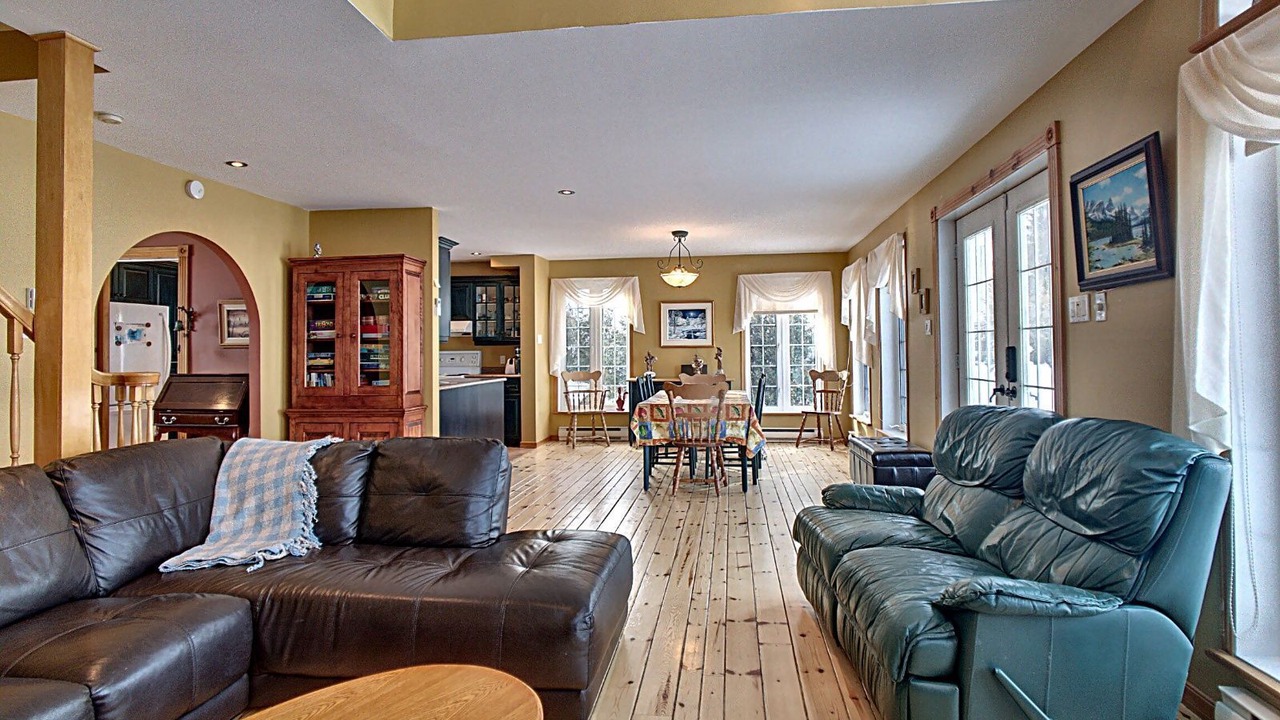 Photo of Livingroom in Saint Aime Des Lacs