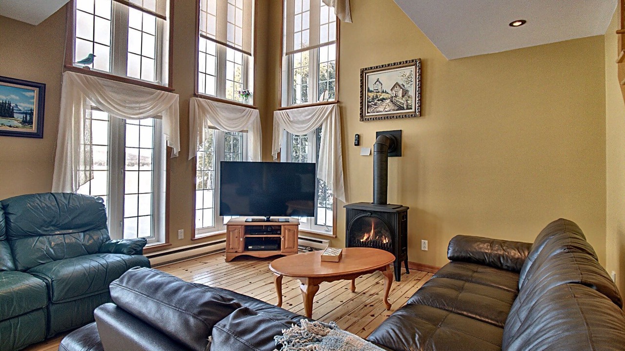 Photo of Livingroom in Saint Aime Des Lacs