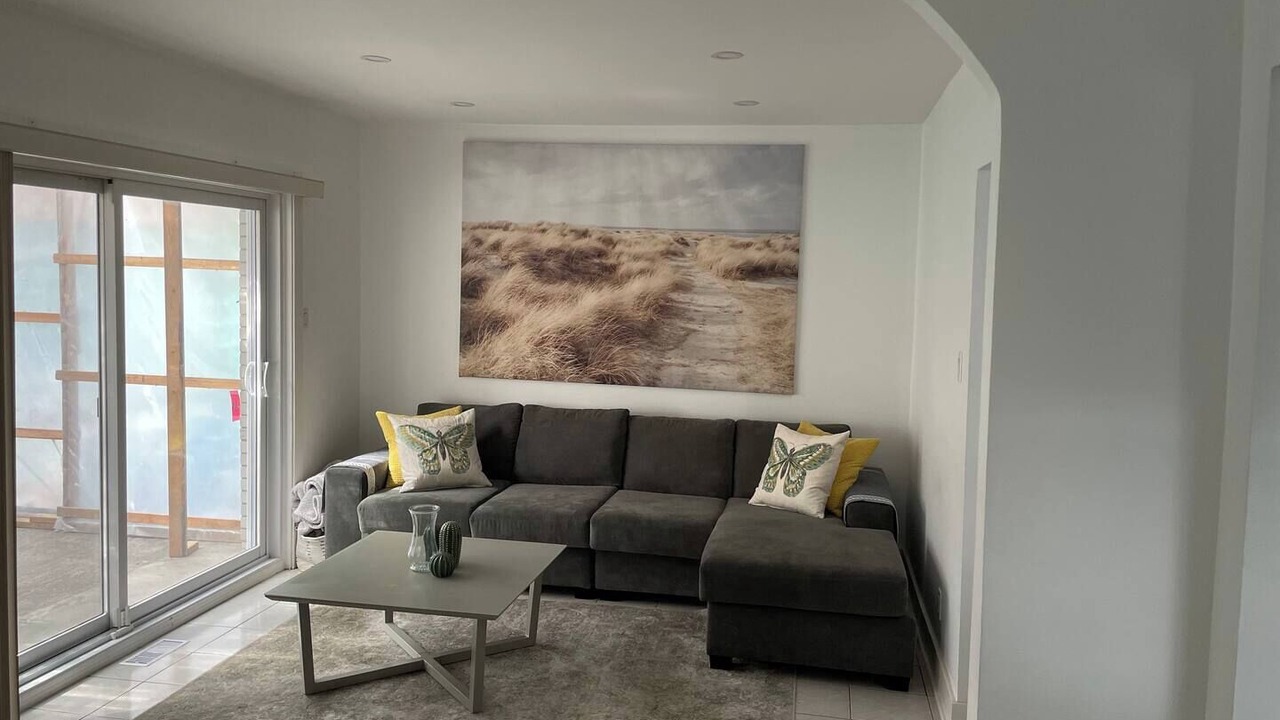 Photo of Livingroom in Laval