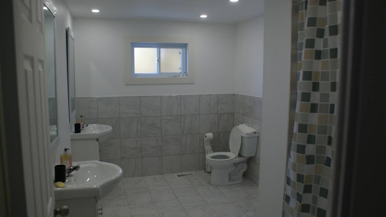 Photo of Bathroom in Laval