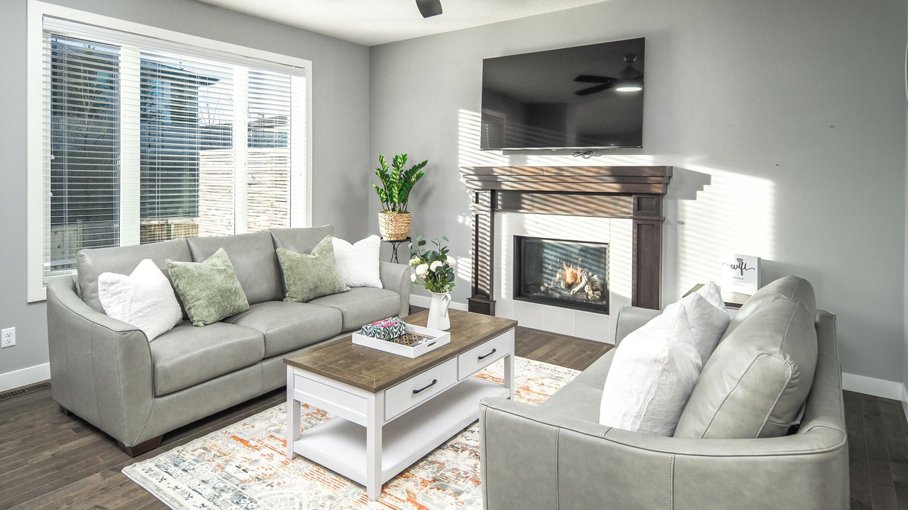 Photo of Livingroom in Evanston