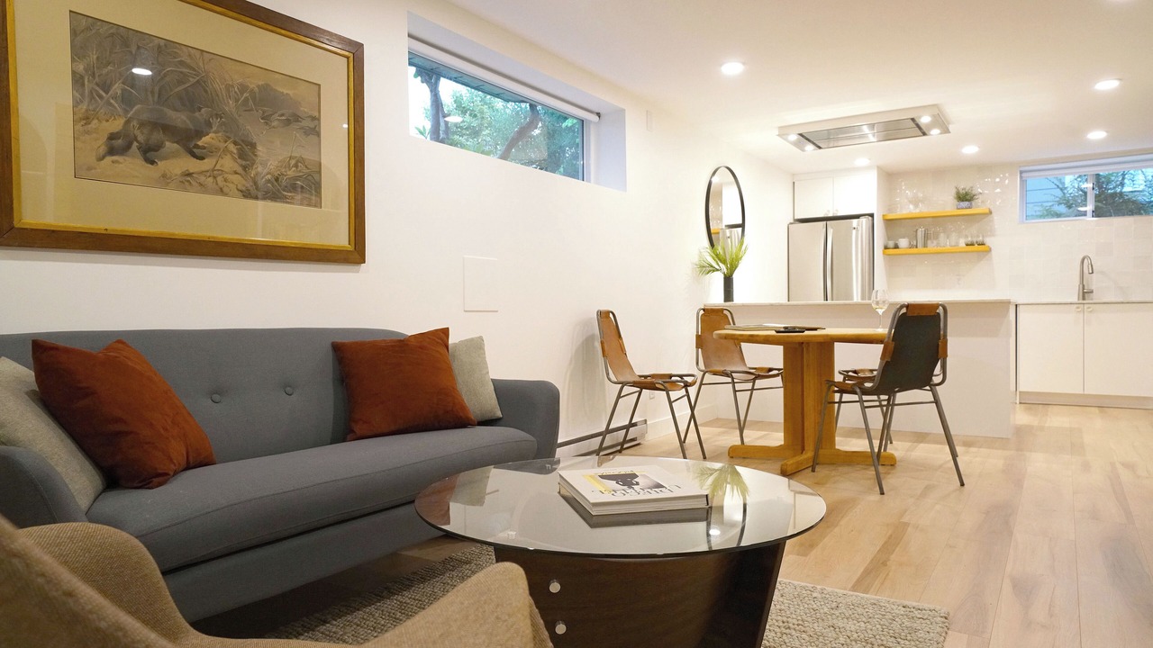 Photo of Livingroom in Burnaby