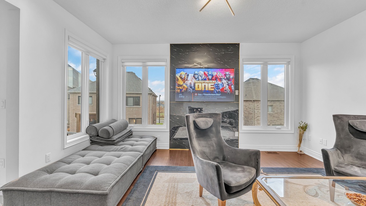 Photo of Livingroom in York Regional Municipality