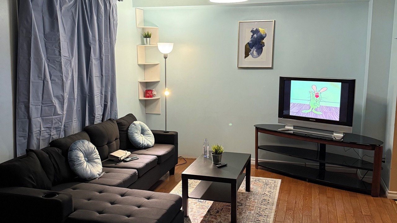 Photo of Livingroom in Belleville