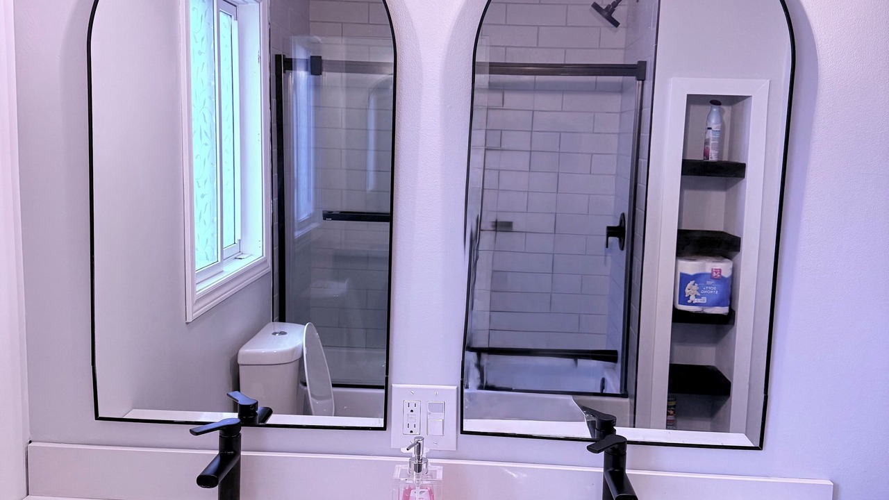 Photo of Bathroom in Belleville
