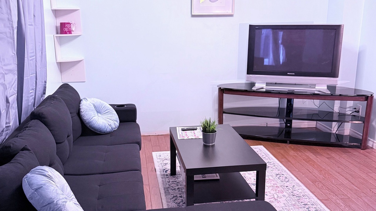 Photo of Livingroom in Belleville