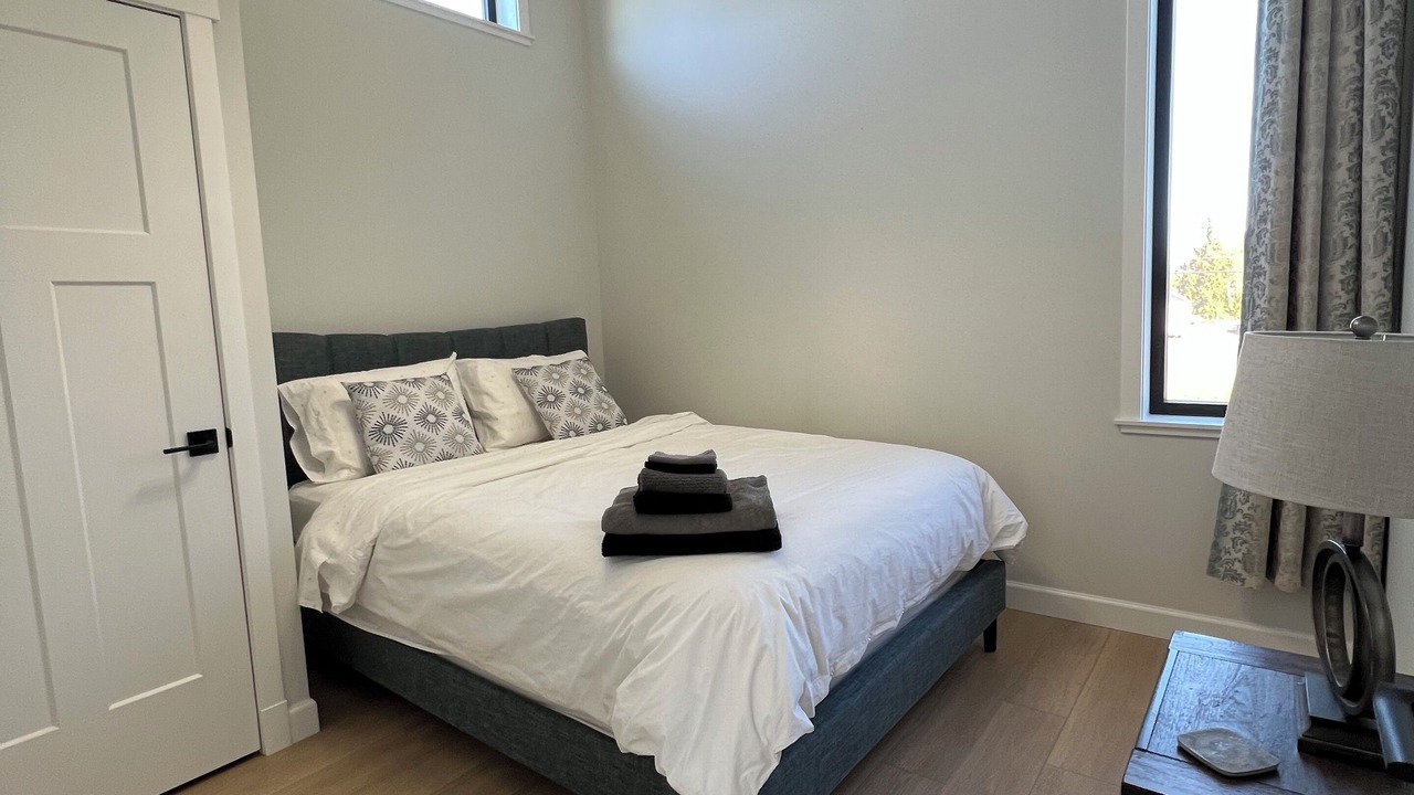 Photo of Bedroom in Courtenay