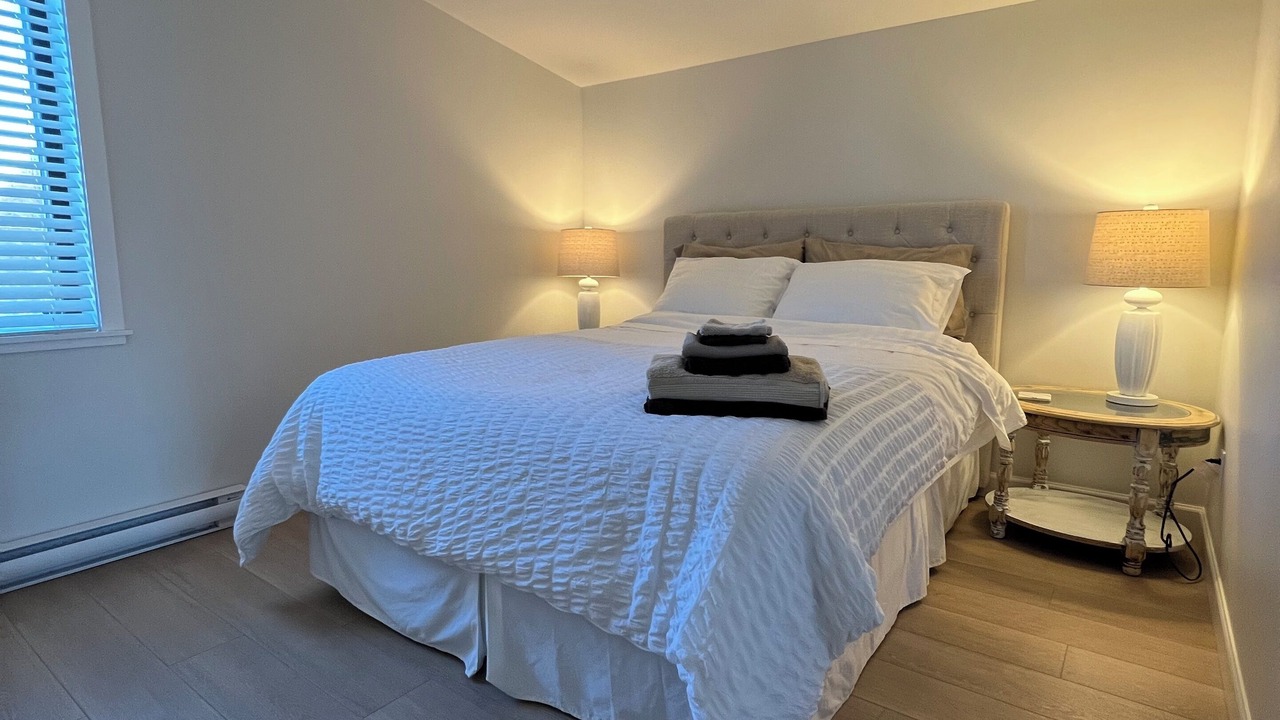 Photo of Bedroom in Courtenay