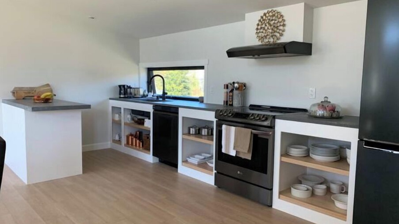 Photo of Kitchen in Courtenay