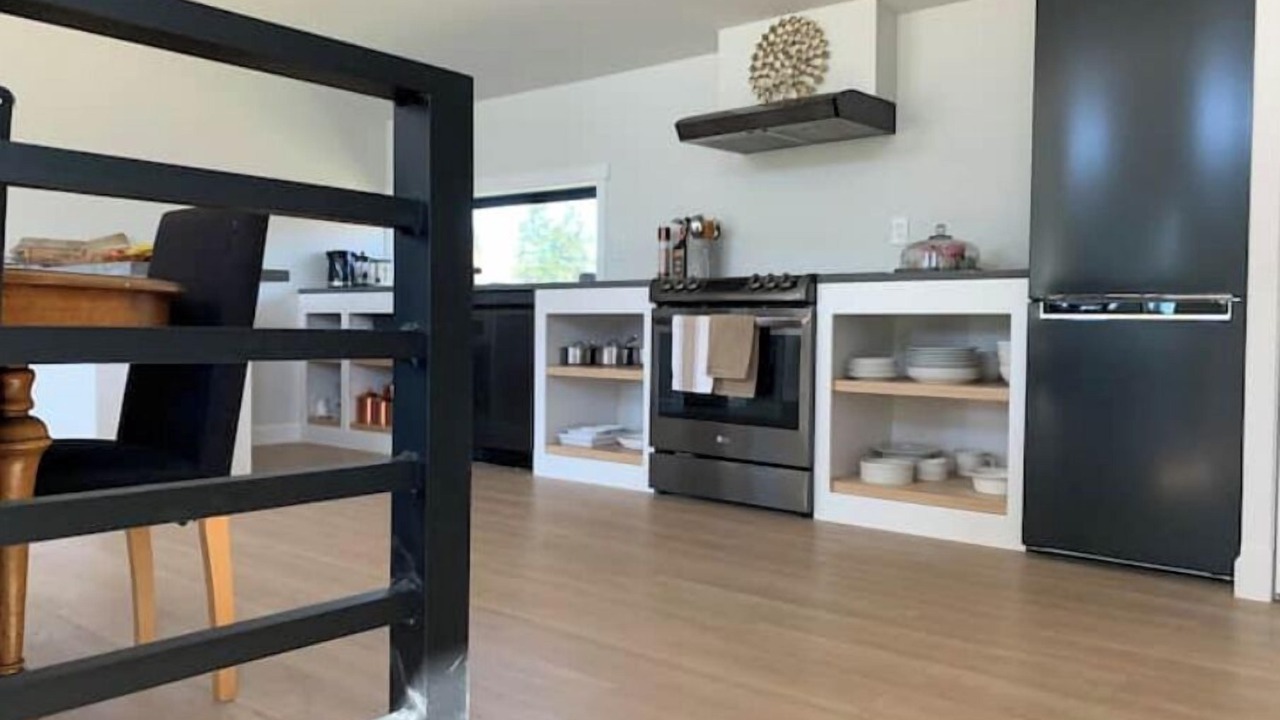 Photo of Kitchen in Courtenay