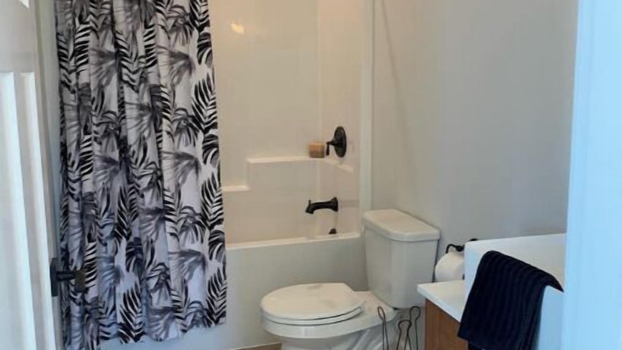 Photo of Bathroom in Courtenay