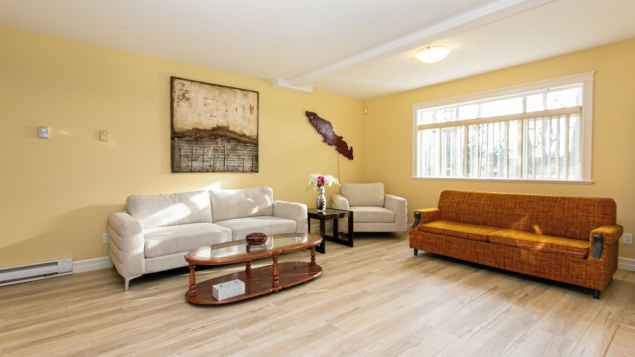 Photo of Livingroom in Broadmead