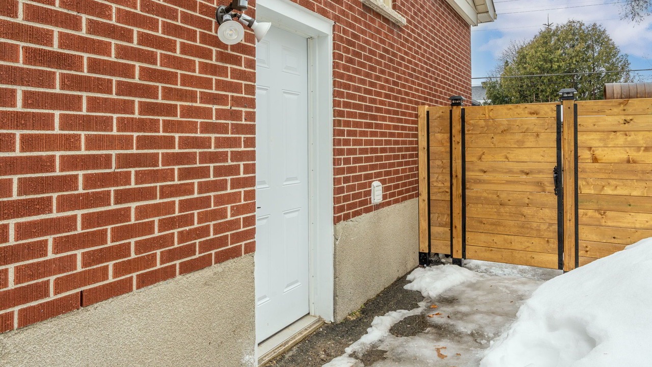 Photo of Outdoor in Ottawa Division