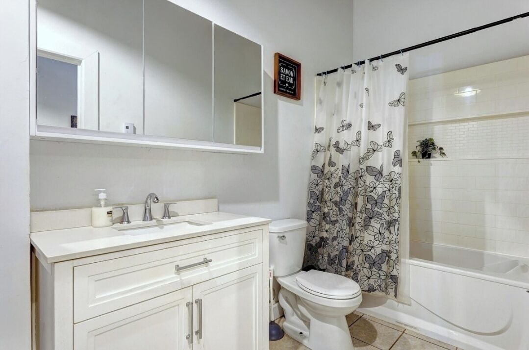 Photo of Bathroom in Villeray