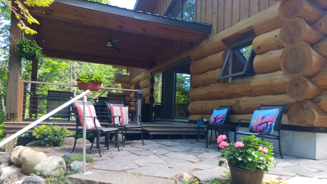 Photo of Patio Balcony in Saugeen Shores