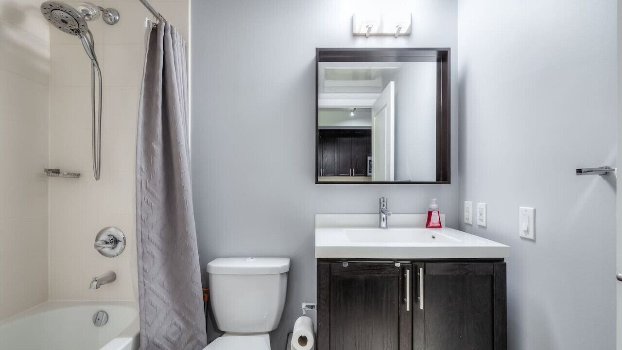 Photo of Bathroom in Wellington Place
