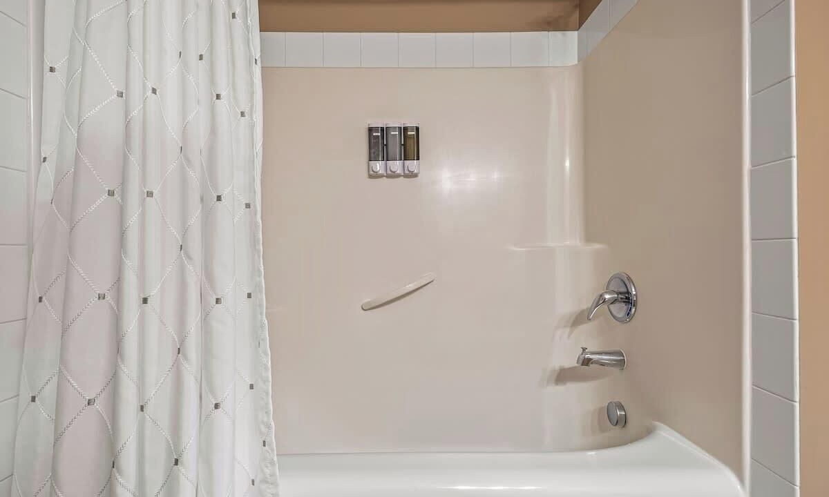 Photo of Bathroom in Cougar Creek