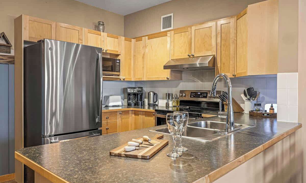 Photo of Kitchen in Cougar Creek