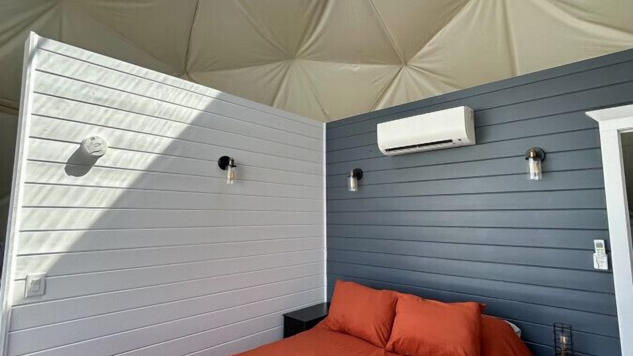 Photo of Bedroom in West Bay