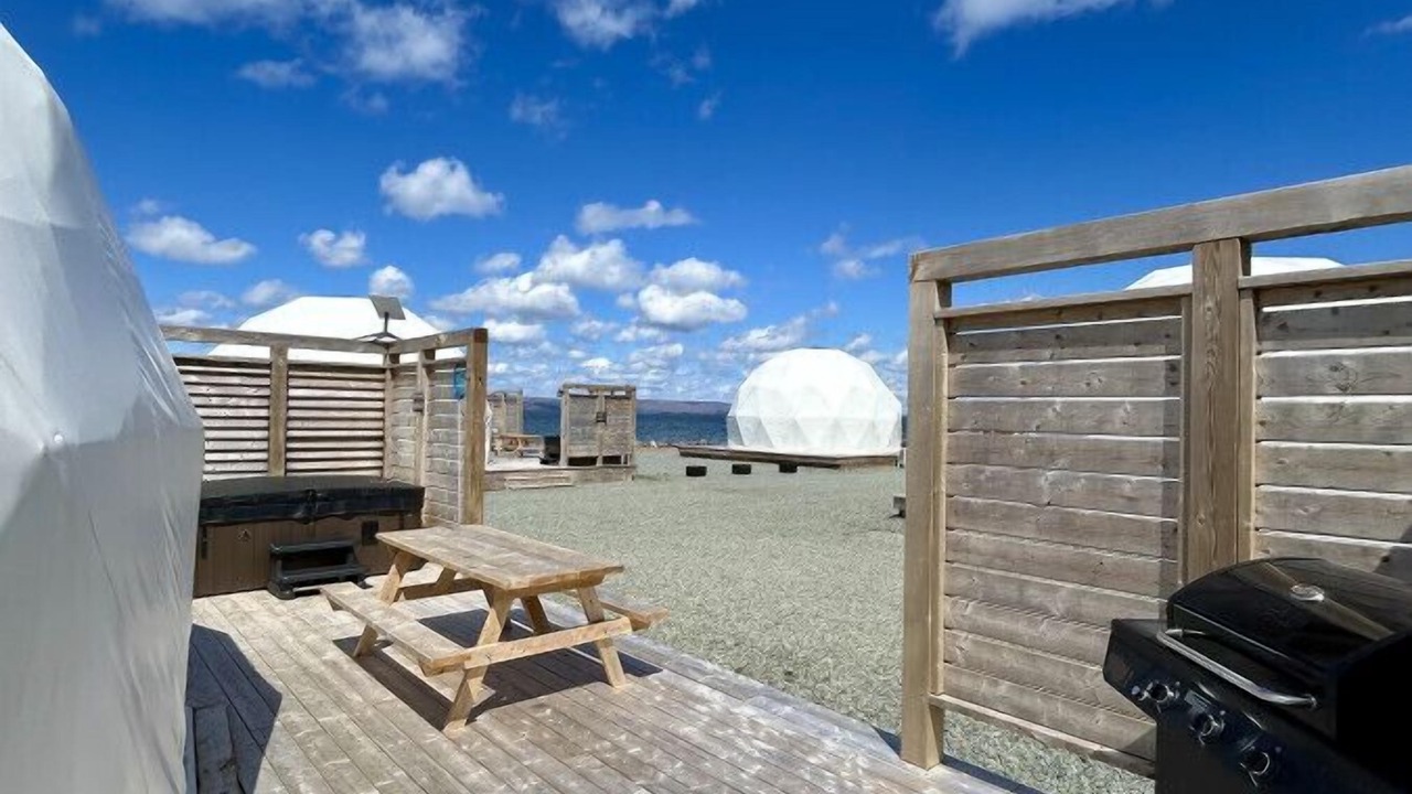 Photo of Outdoor in West Bay