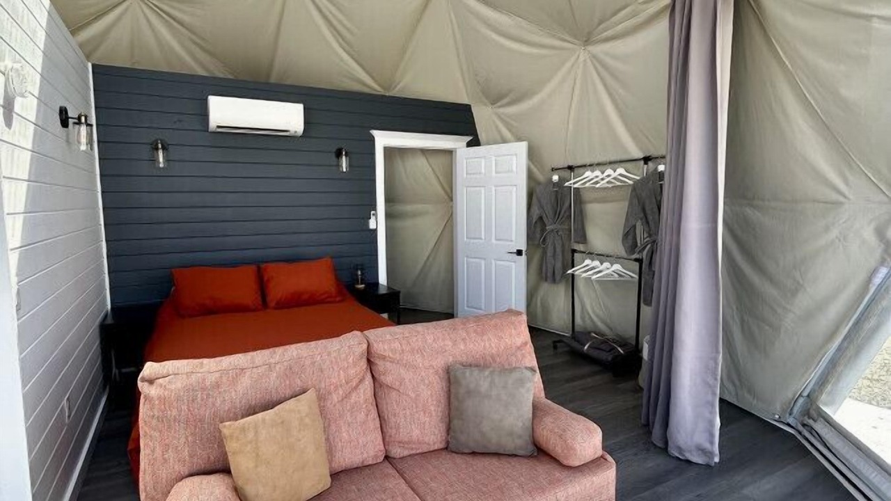 Photo of Bedroom in West Bay