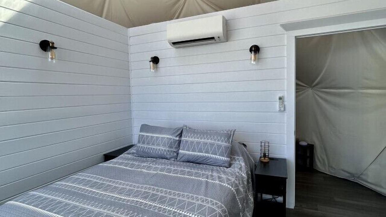 Photo of Bedroom in West Bay