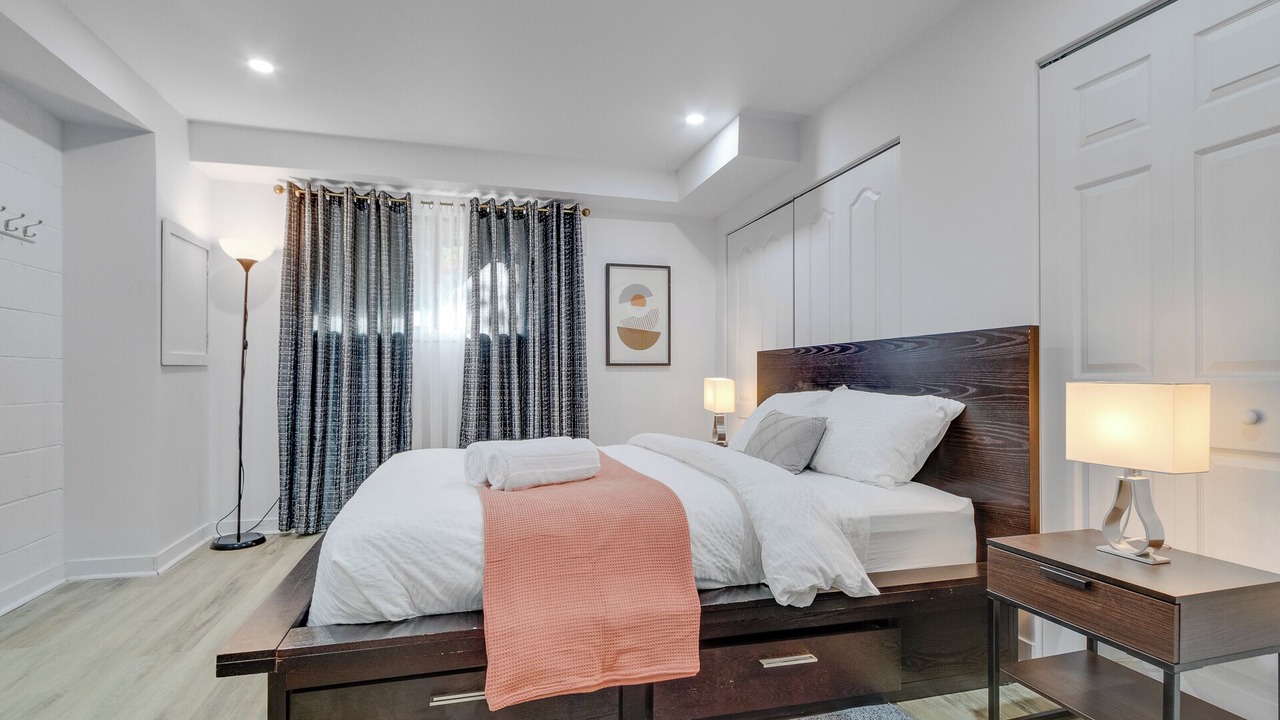 Photo of Bedroom in Ahuntsic-Cartierville