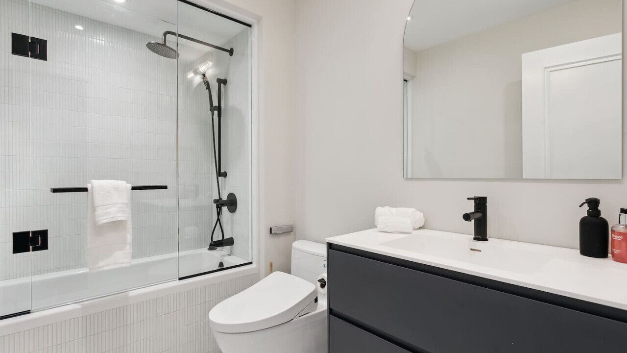Photo of Bathroom in Yorkville