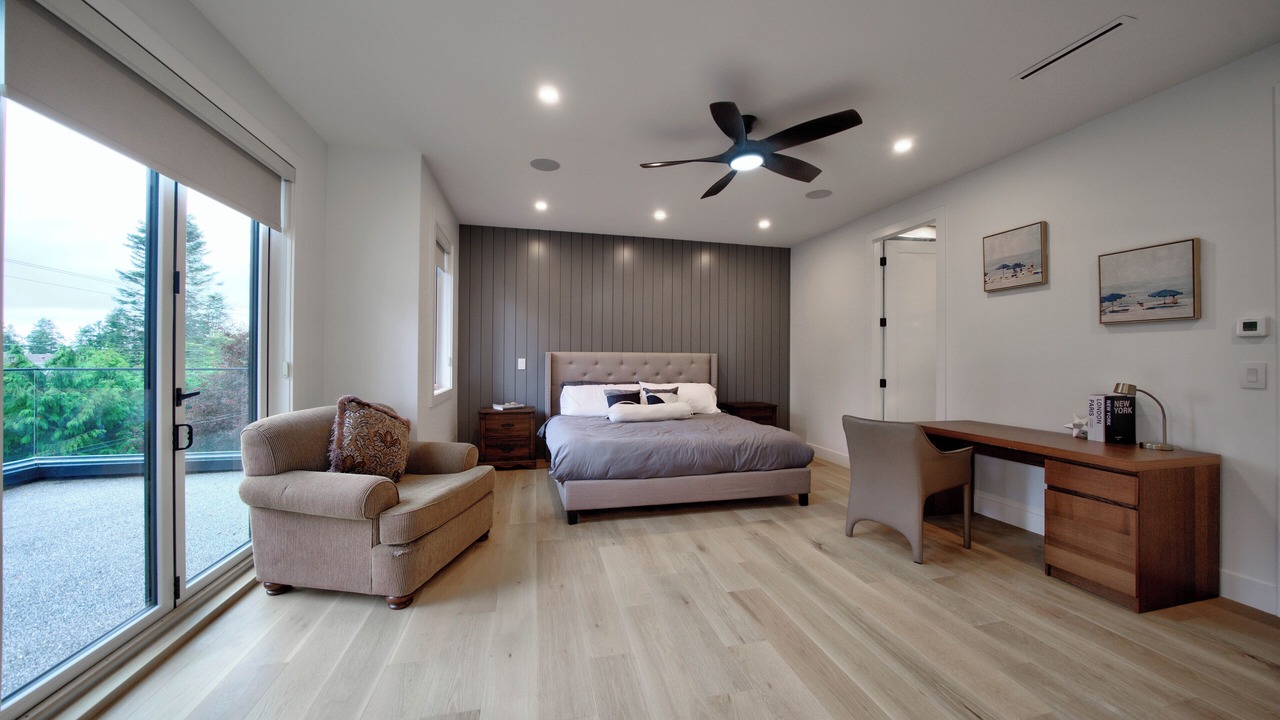 Photo of Bedroom in Crescent Beach