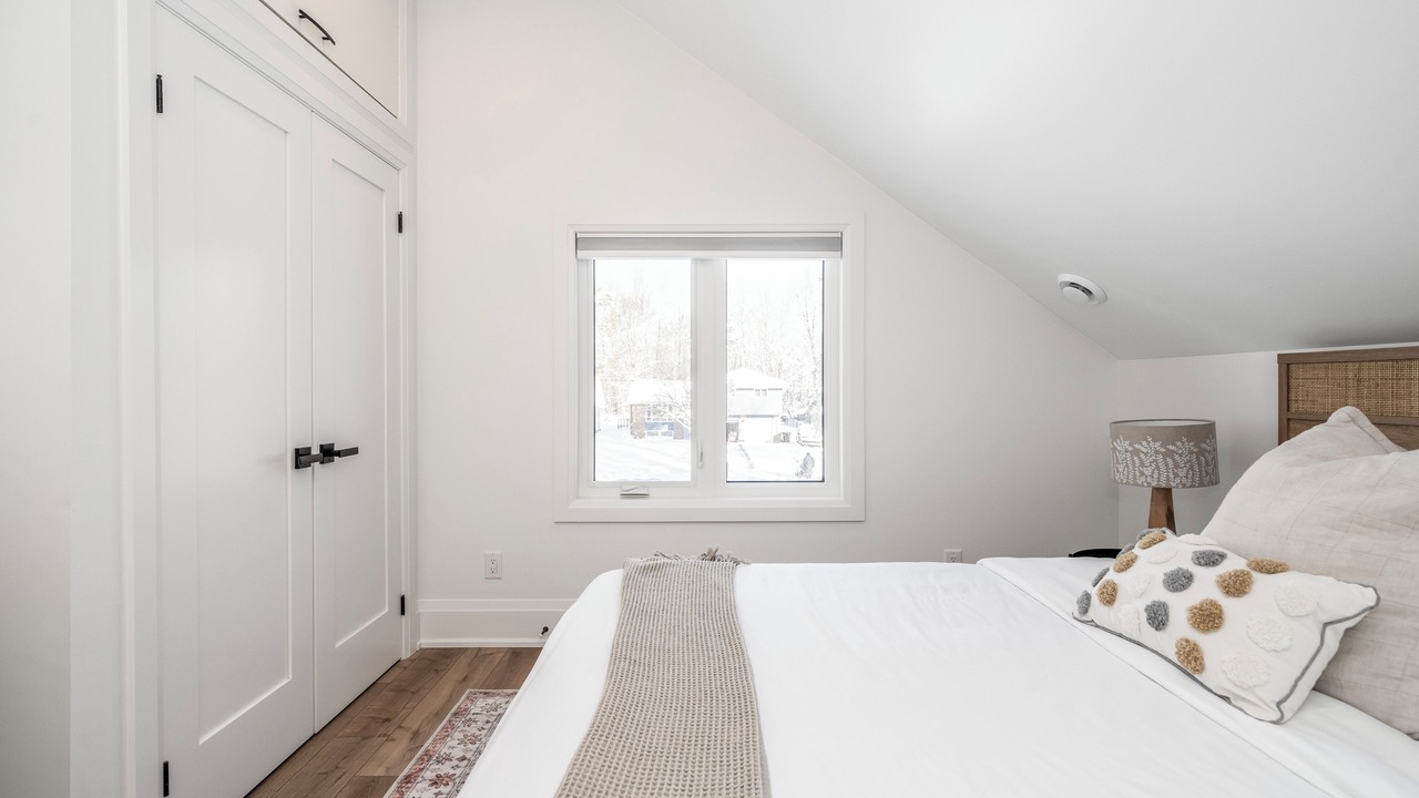 Photo of Bedroom in Cumberland Beach