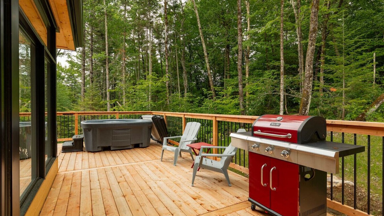 Photo of Patio Balcony in St-Adolphe-d'Howard