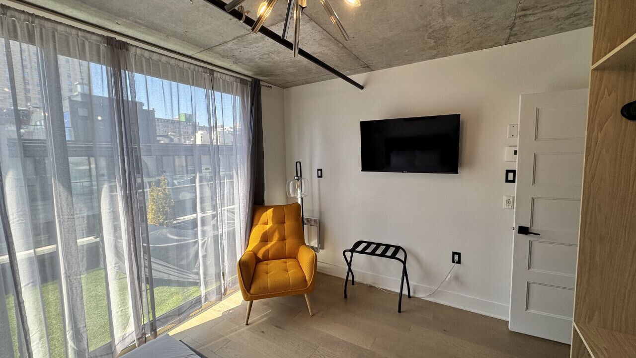 Photo of Bedroom in International District