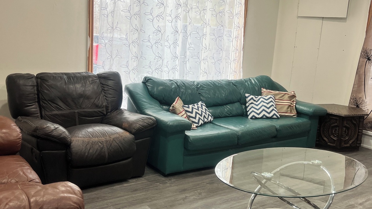 Photo of Livingroom in Colborne