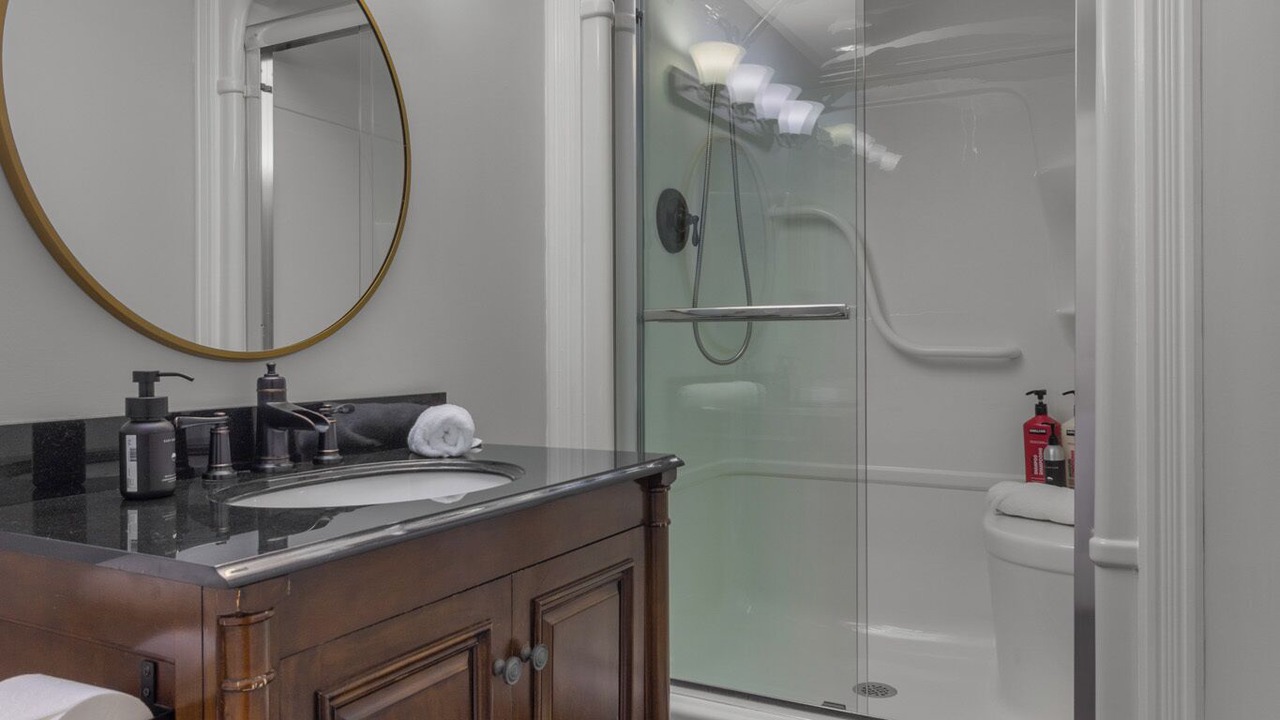 Photo of Bathroom in Quidi Vidi