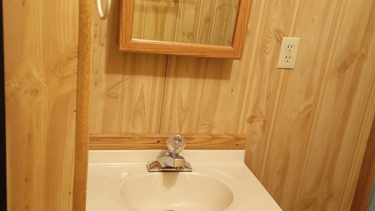 Photo of Bathroom in East Kildonan