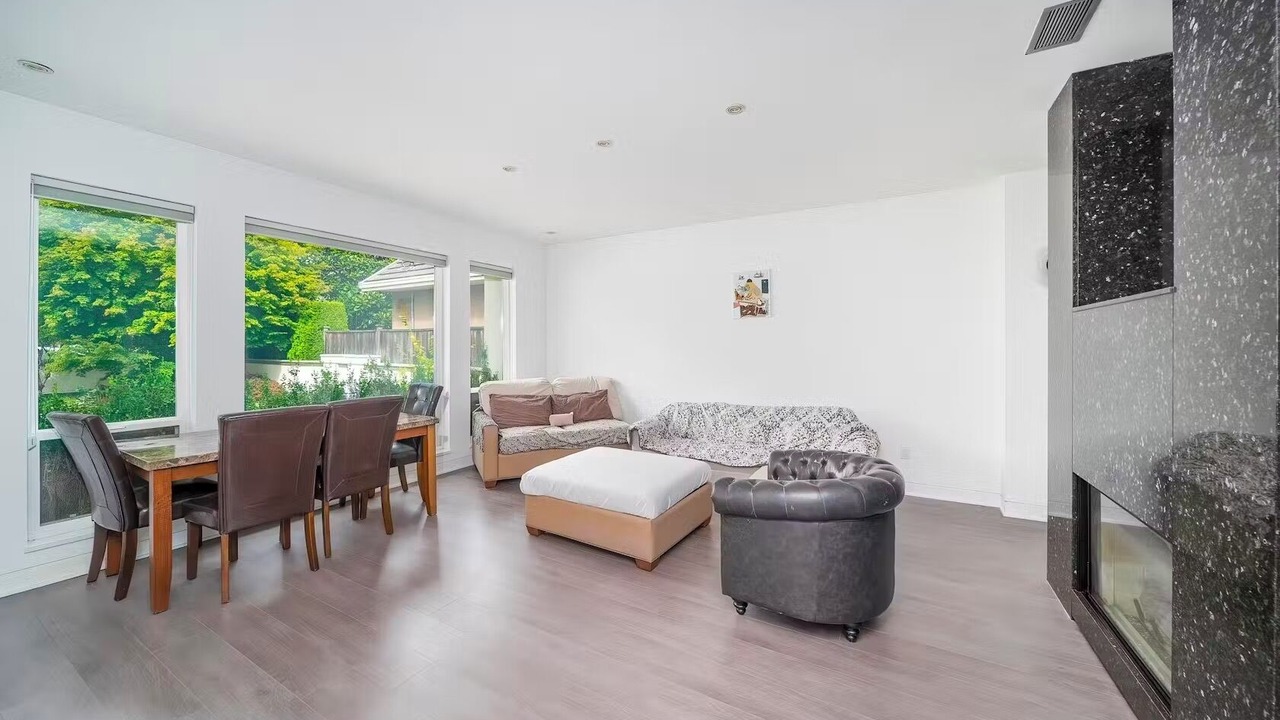 Photo of Livingroom in Richmond