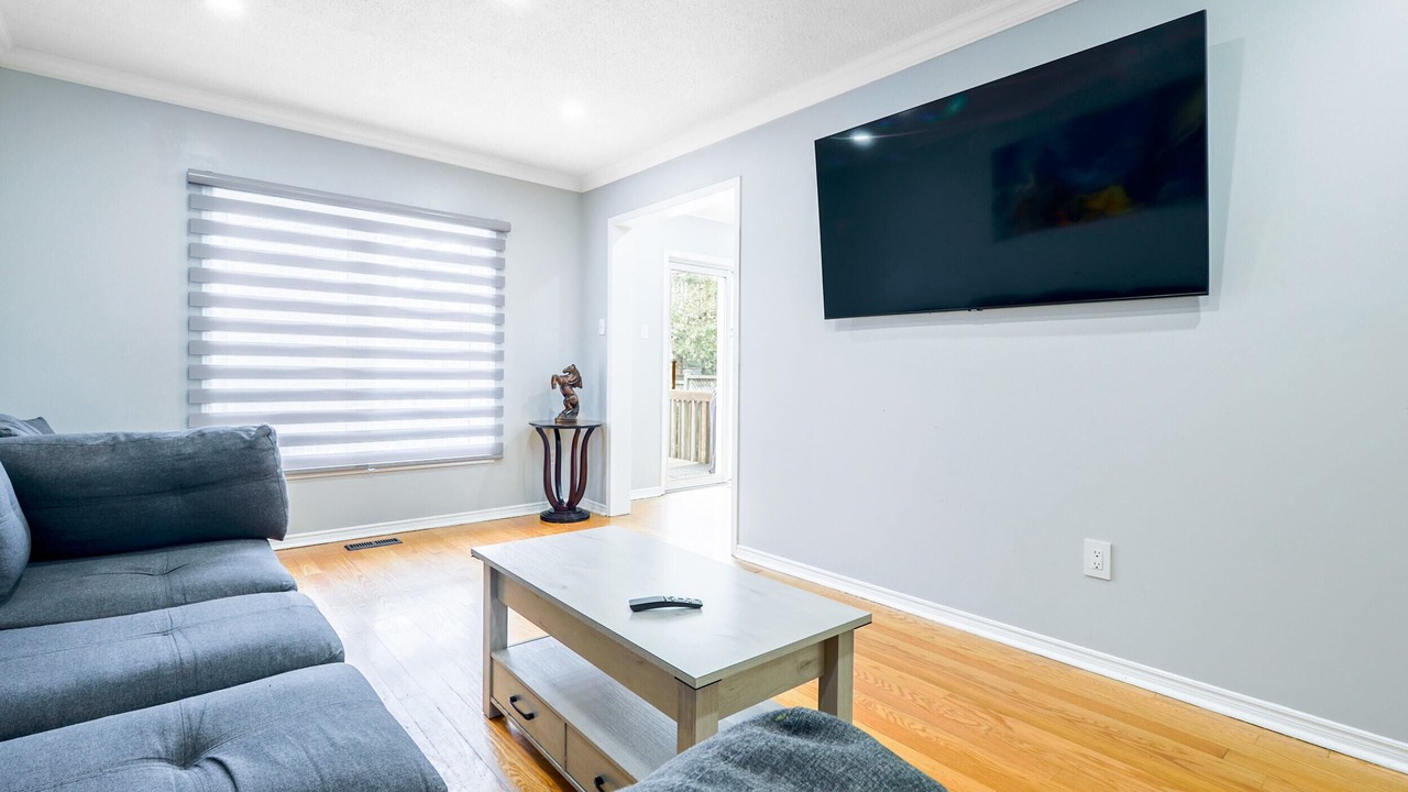Photo of Livingroom in Vaughan