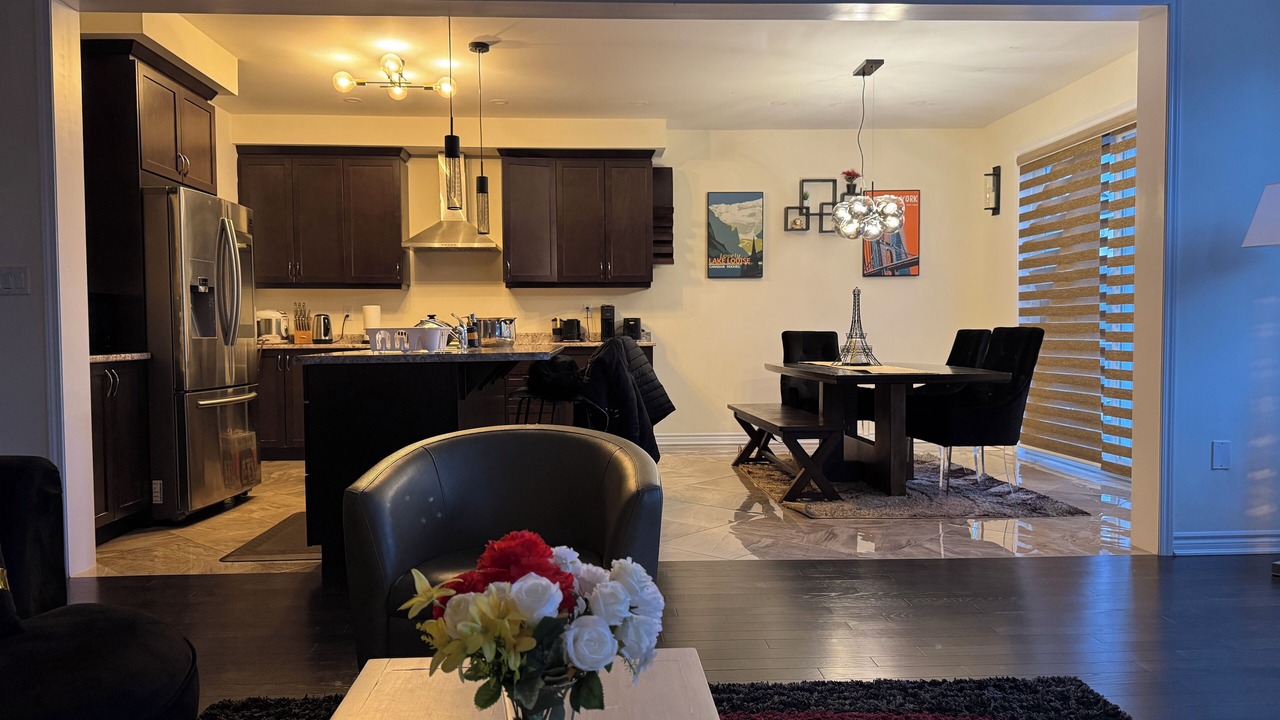 Photo of Livingroom in Pickering