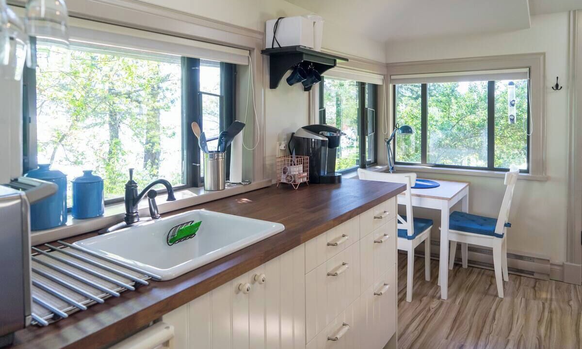 Photo of Kitchen in Gulf Islands