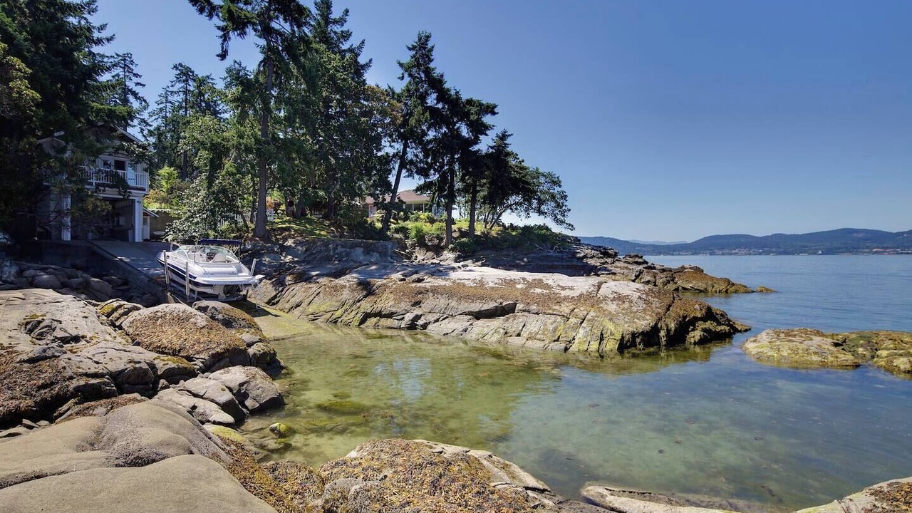 Photo of Others in Gulf Islands