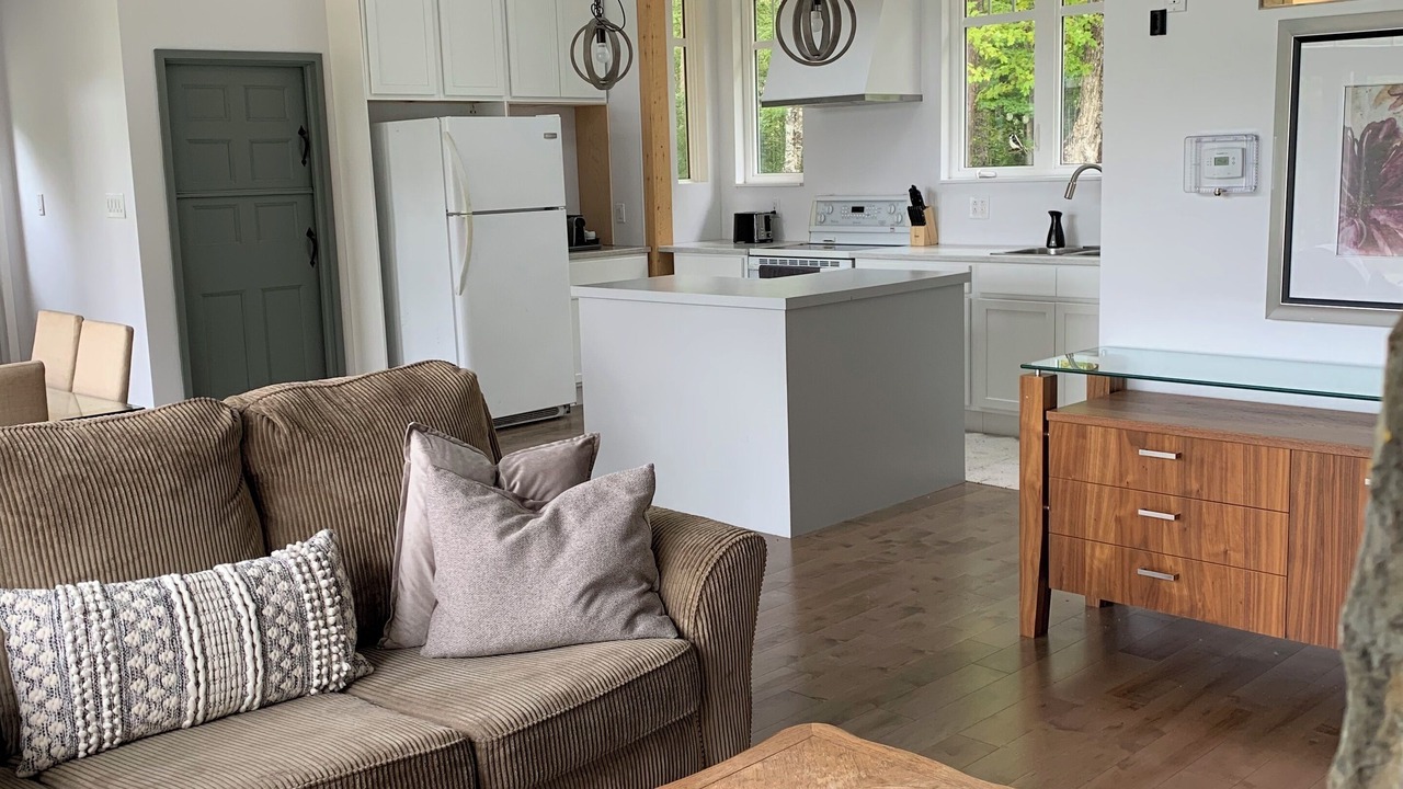 Photo of Livingroom in Clare