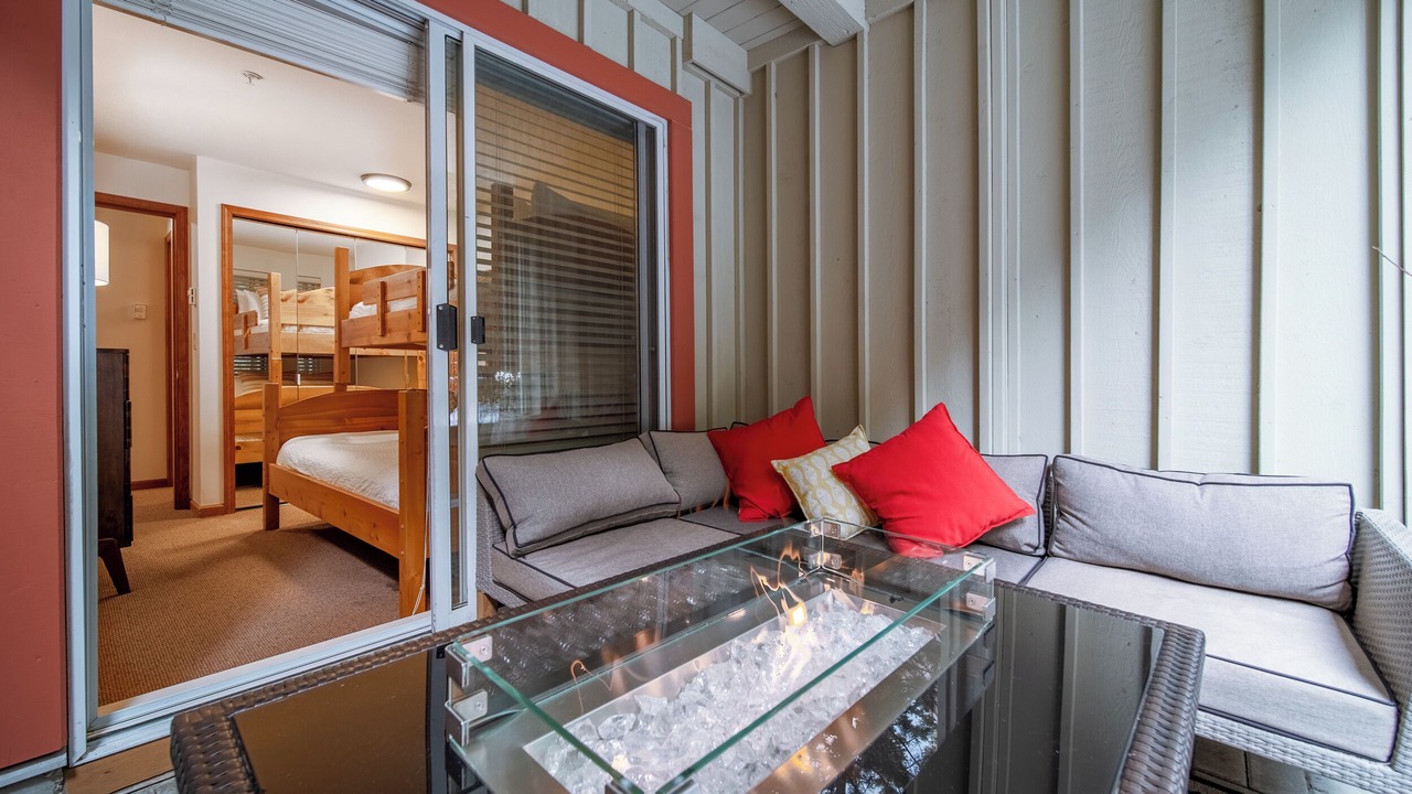 Photo of Livingroom in Whistler Cay Heights