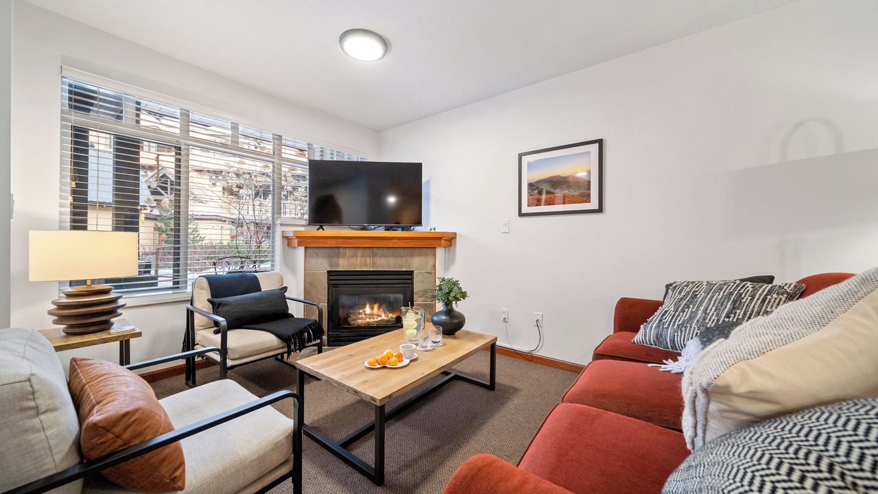 Photo of Livingroom in Whistler Cay Heights